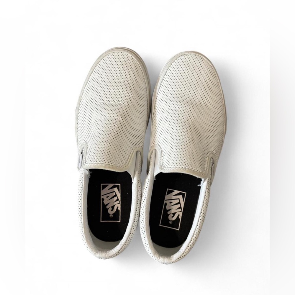 Vans Brand New Unisex Classic True White Slip On Sneakers Skate Shoes  Size 6.5